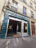 Mineirinho Bar outside