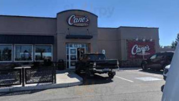 Raising Cane's Chicken Fingers outside