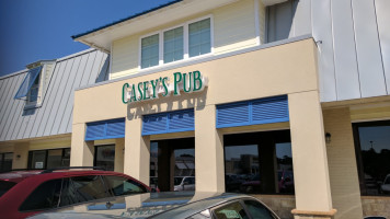 Casey's Pub inside