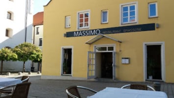 Massimo Brasserie inside