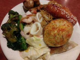 Old Town Buffet food