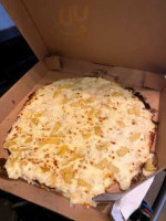 Domino's Pizza food