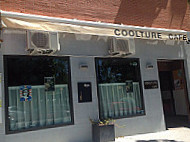 Coolture Cafe outside