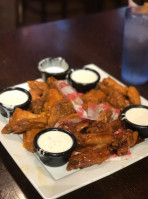 House Of Wings food