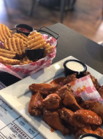 House Of Wings food