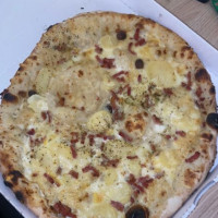 Lombardi's Pizza food
