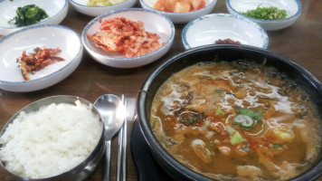 Hyeonsigdang food