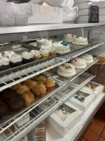 Dom Bakeries food