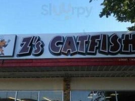 Z's Catfish outside