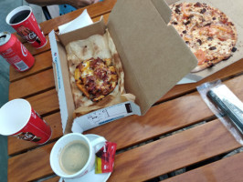 Domino's Pizza Parede food