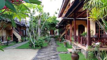 Sekar Kuning Bungalow And inside