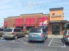 Applebee's Grill outside