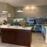 Landeau Exterior