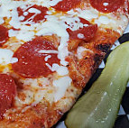 New York Pizza Pints Iii food
