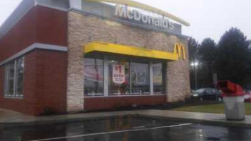 Mcdonald's outside