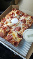 Jet's Pizza food