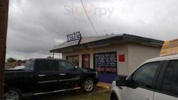 LEAL'S TAMALE FACTORY food