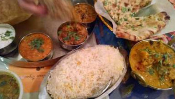 Tandoor Indian Cuisine food