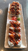 Ono's Sushi Bar food