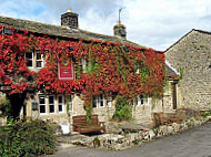 Crowtrees Inn outside