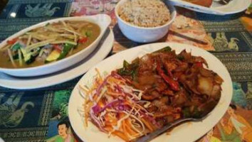 Sweet Basil Thai Cuisine food