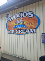 Woods Ice Cream outside