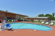 Americas Best Value Inn Red Bluff outside