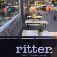 Ritter. Café.Bistro.Wein inside