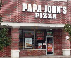 Papa John's Pizza outside