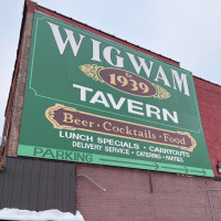 Wigwam Tavern food