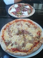 Pizzeria Milonga food