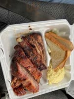 Outlaw Bbq food