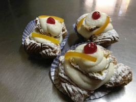 Pasticceria Gelateria Ricciardi food