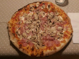 Pizzeria Della Cava food