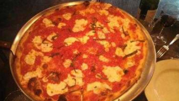 Zoni's Coal Fired Pizza food