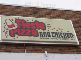 Fiesta Pizza And Chicken food