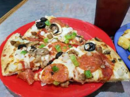 Mr Gatti's Pizza food