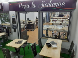 Pizza La Sicilienne inside