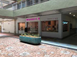 Whiskit Bakery Cafe outside