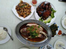 Ming Kitchen food