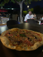 Choko Pizza inside