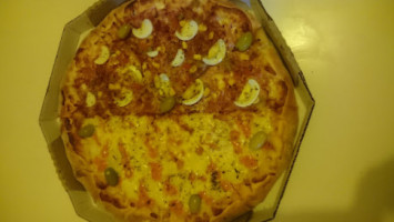 Ki-pizza Pizzaria food