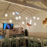 E Lanchonete Do Bem À l'intérieur