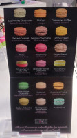 Le Macaron French Pastries food