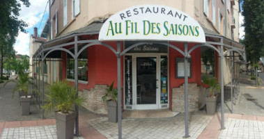 Au Fil des Saisons outside