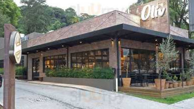 Oliv Exterior