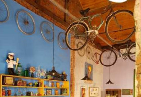 Libre! Bici Cafe Pan Vegan food