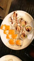 Zuru Sushi food