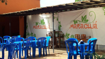 Maracuja Restaurante E Lanchonete inside