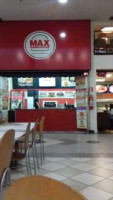 Max Hamburguer inside